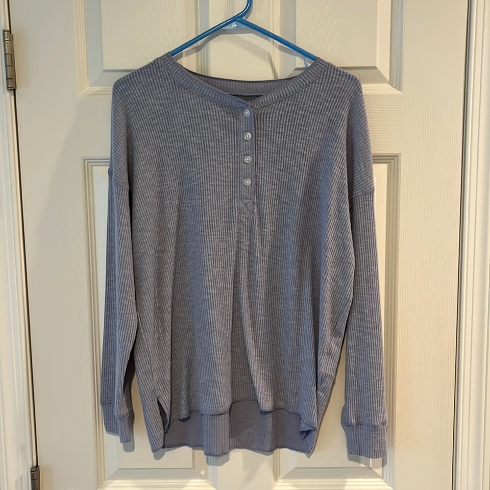 NWOT AMERICAN EAGLE TOP last chance!